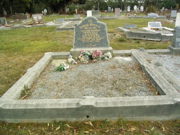 Full-size image