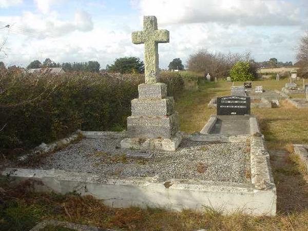 Full-size image